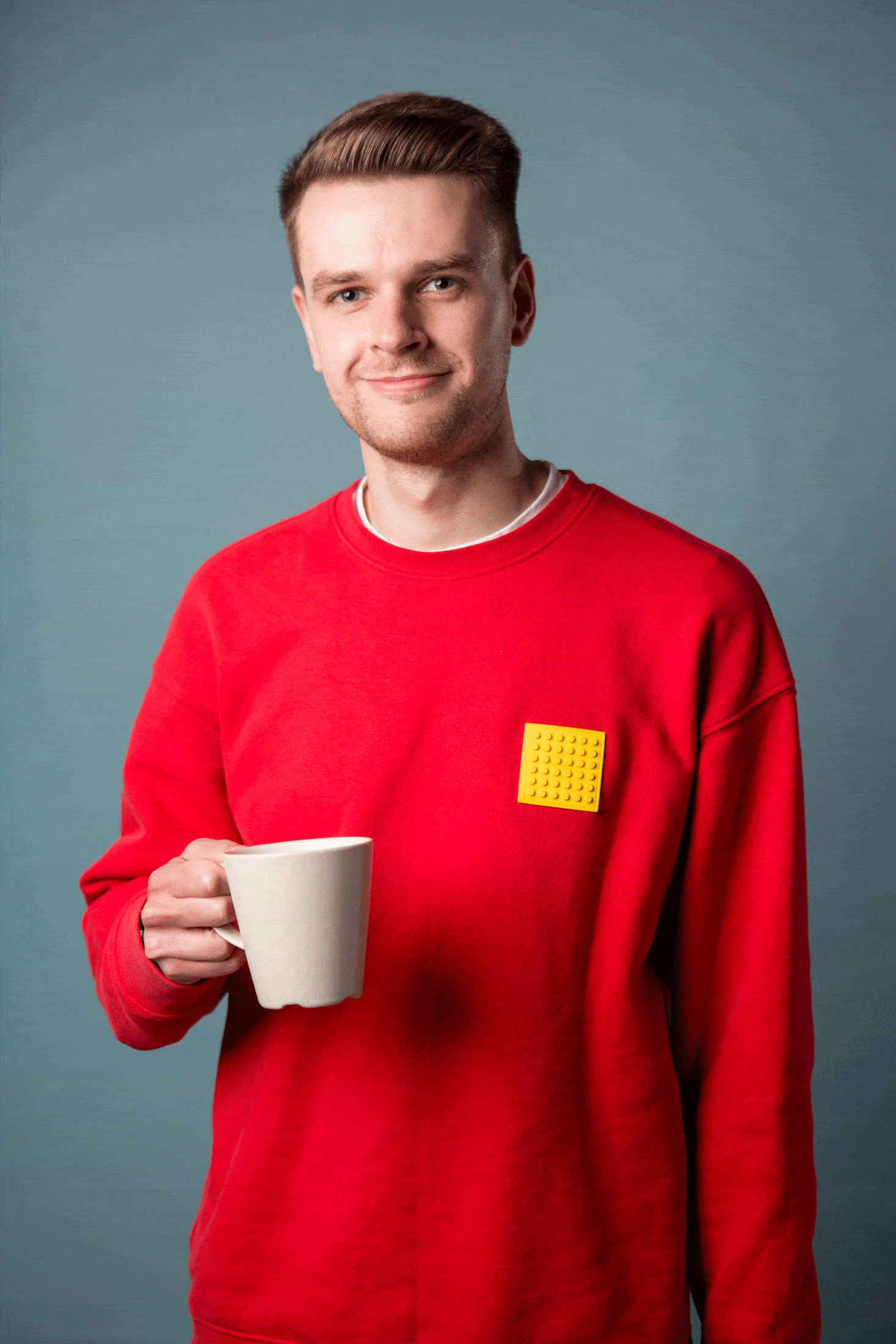 Chay gif drinking a cup of tea